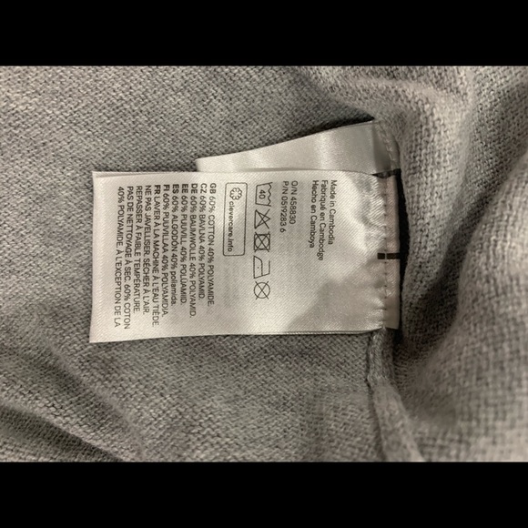 ๐ง๐ผ Girls H&M Gray Knit Sweater Dress size 8-10Y - Picture 7 of 8